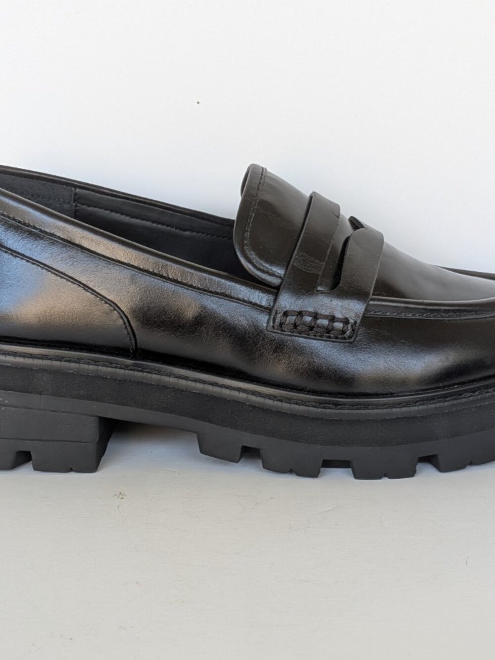 Gianni Bini Chunky Black Leather Loafer Shoes - Womens Size 7.5 M - Picture 2 of 5